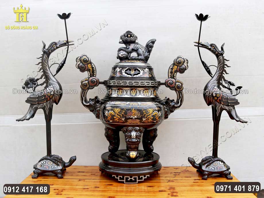 Bộ Tam Sự Đỉnh Hạc Bằng Đồng Đỏ Khảm Ngũ Sắc Cao 65Cm